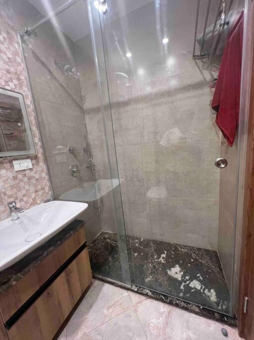 Newly Refurbished Flat,Marble Floors.Central 카이로 외부 사진